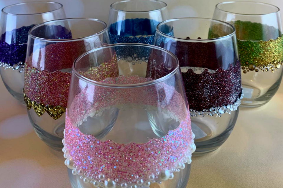 Top 5 Ideas for Decorating Wine Glasses My Online Wedding Help